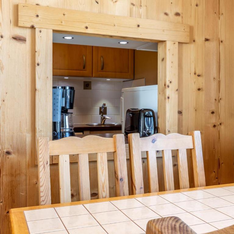 Val-d'Isère: Appartement 2 Chambres, 4 Pers., Wifi et Animaux Bienvenus - FR-1-694-147 - Appartement - 3