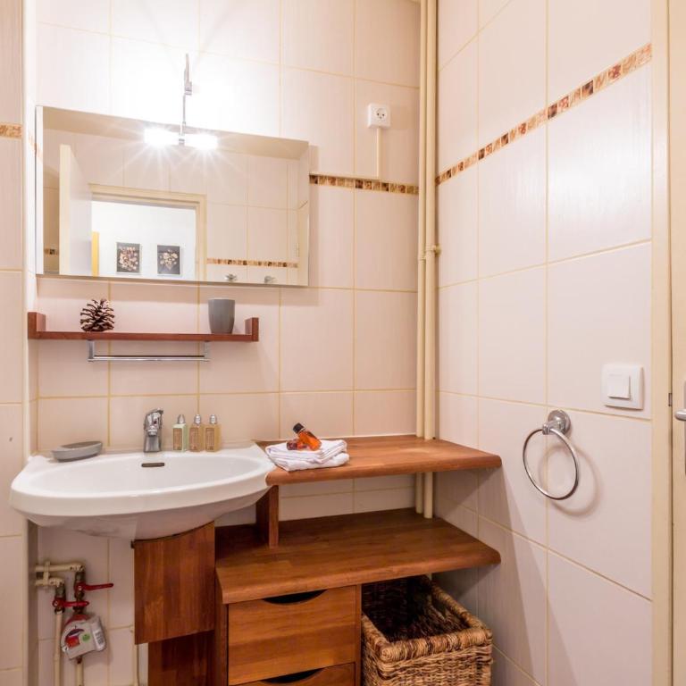 Appartement cosy skis aux pieds 4 pers Secteur La Daille - FR-1-694-175 - Studio - 8