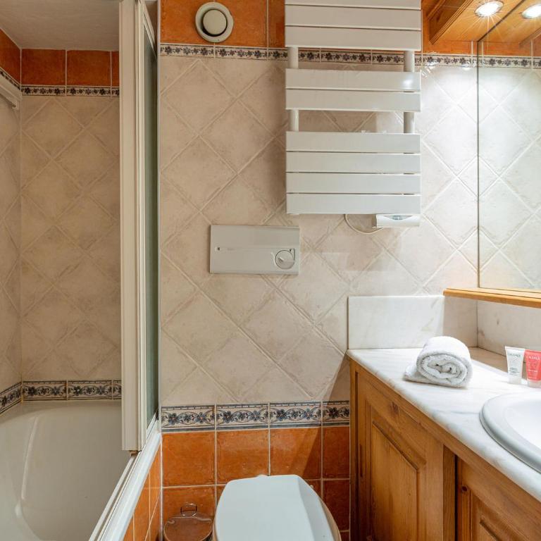 Confortable appartement 4 pièces avec wifi, parking, exposé Sud près des pistes à Val-d'Isère. - FR-1-694-186 - Apartment - 6