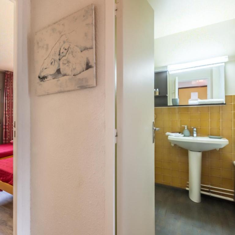 Confortable appartement skis aux pieds à La Daille avec animaux acceptés - FR-1-694-210 - Appartement - 7