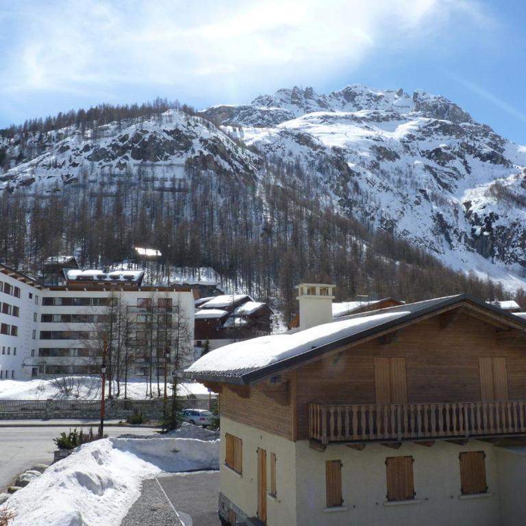Élégant 4 pièces avec wifi à 5 min du centre de Val-d'Isère - FR-1-694-235 - Apartment - 3