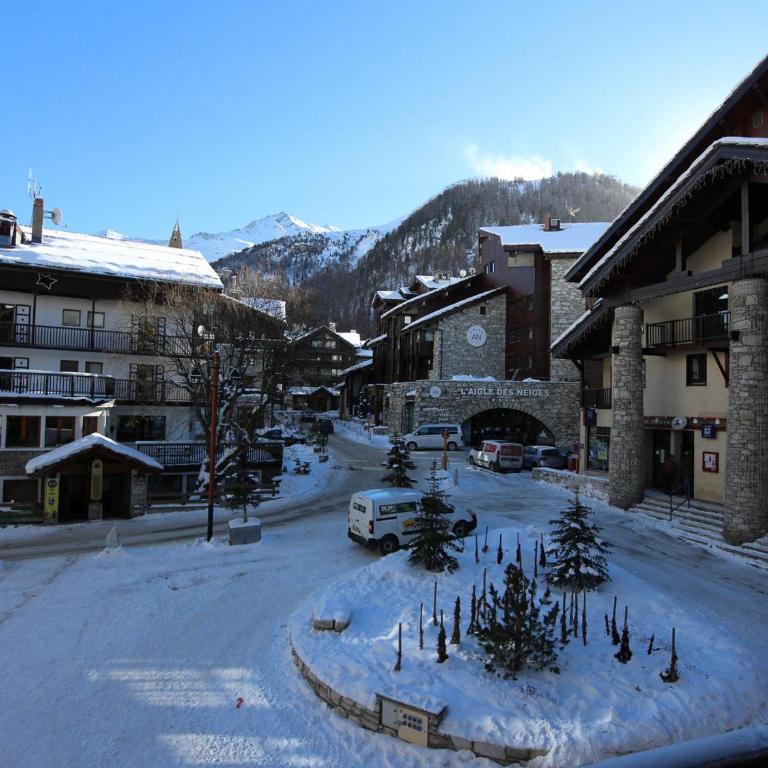 Appartement skis aux pieds avec parking et wifi à Val-d'Isère - FR-1-694-229 - Appartement - 3