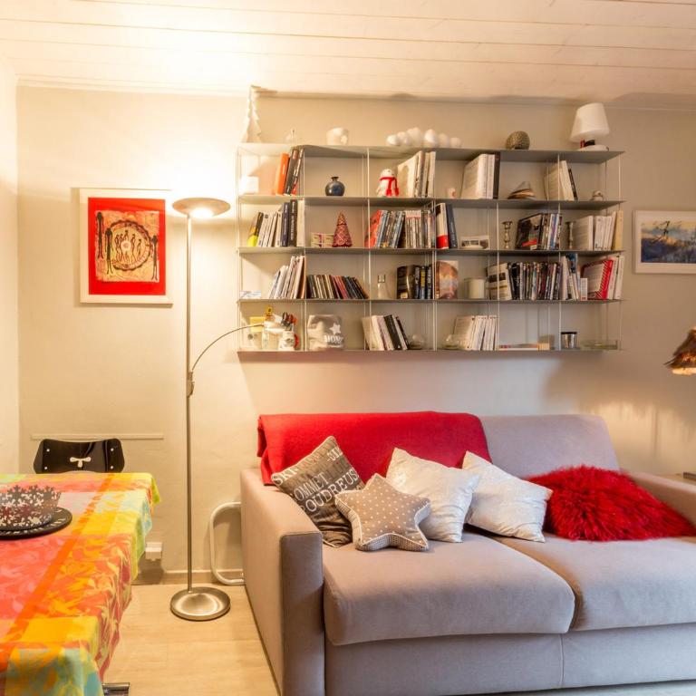 Studio rénové avec wifi, balcon, au cœur de Val-d'Isère, proche pistes et commodités - FR-1-694-230 - Studio - 2