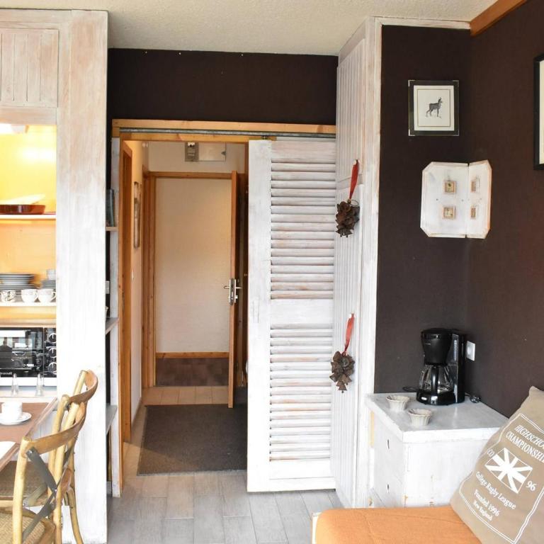 Studio cosy au pied des pistes à Méribel – Balcon, TV, animaux acceptés, ski à 100 m ! - Appartamento con 1 Camera da Letto - 4