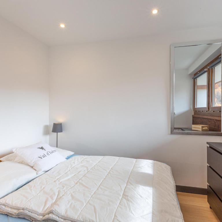 Appartement élégant à Val-d'Isère avec balcon, parking, wifi - FR-1-694-270 - Appartement - 3