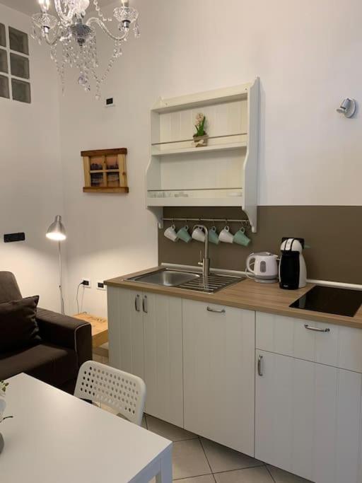 AT Home 128 : little garden in the city - Appartamento con 3 Camere da Letto - 25