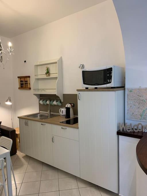 AT Home 128 : little garden in the city - Appartamento con 3 Camere da Letto - 33
