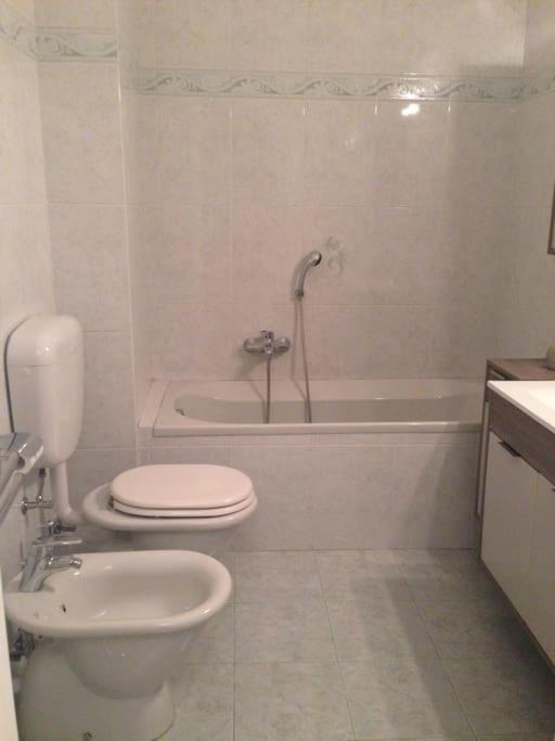 AT Home 128 : little garden in the city - Appartamento con 3 Camere da Letto - 47