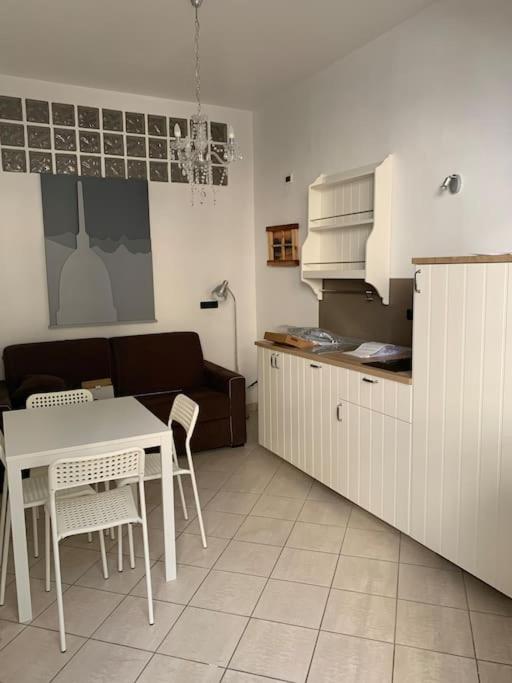 AT Home 128 : little garden in the city - Appartamento con 3 Camere da Letto - 58