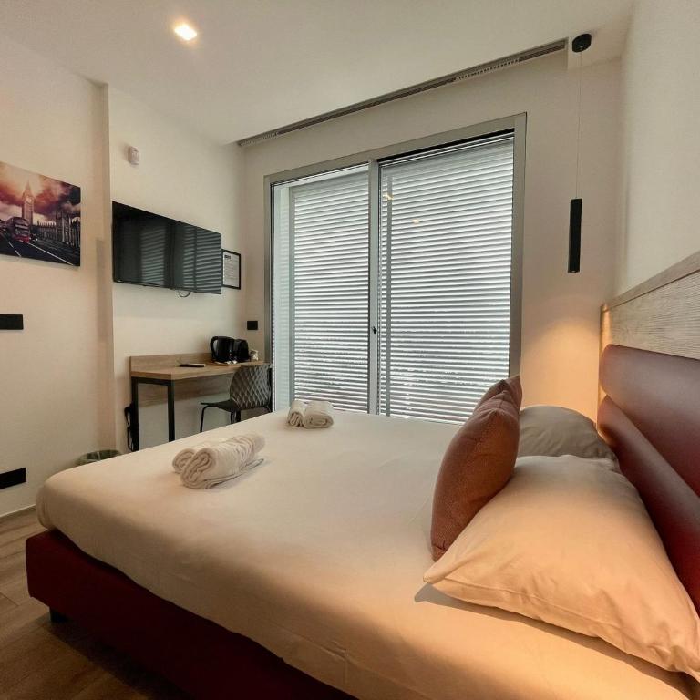 Bari Airport Rooms - Small Double Room - 8