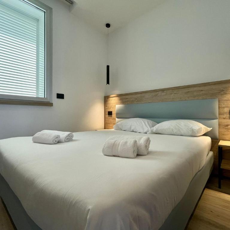 Bari Airport Rooms - Double Room with Garden View - 7