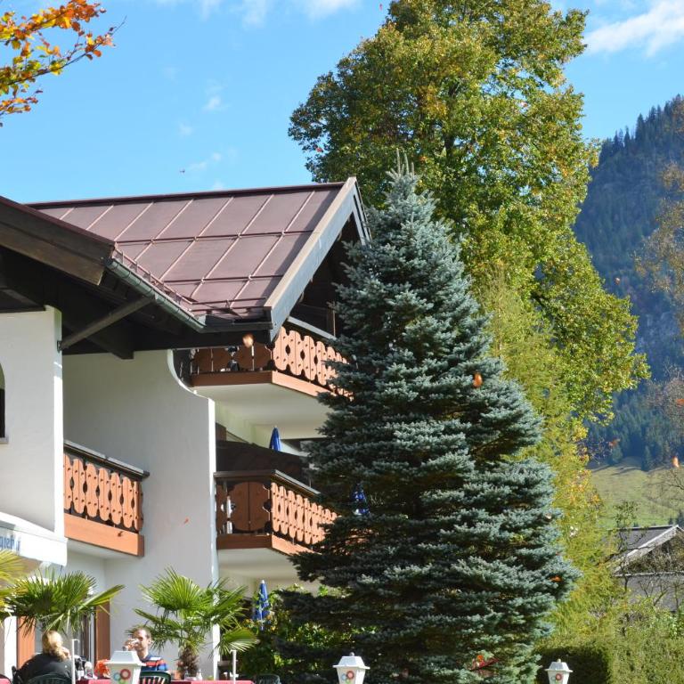 Hotel Fuggerhof Oberstdorf - Junior Suite mit Bergblick - 5