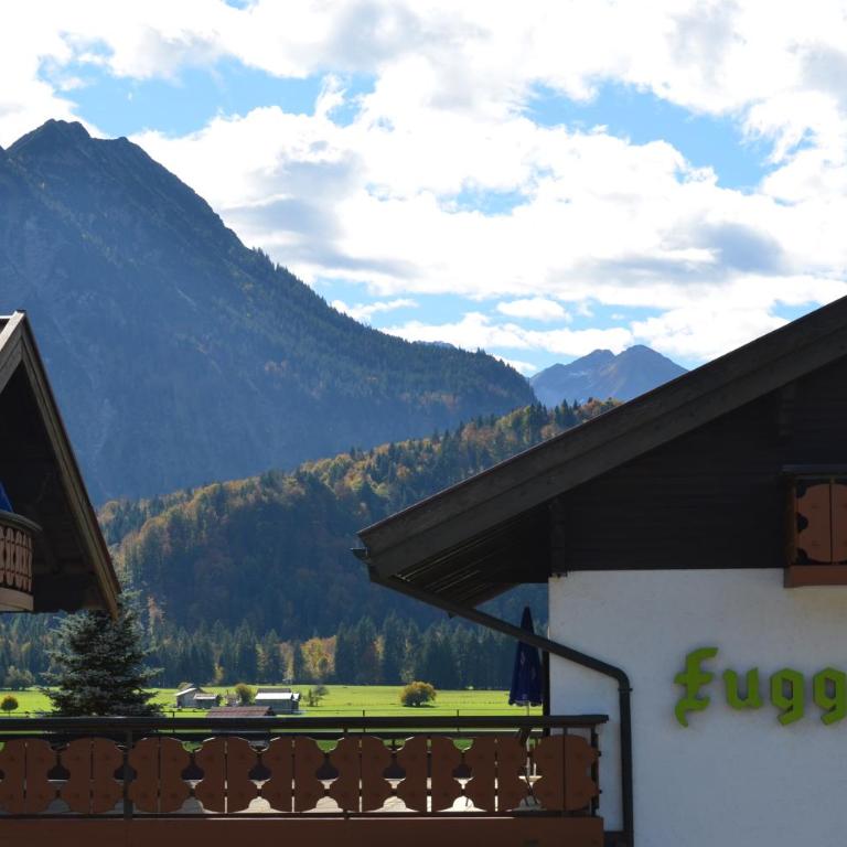 Hotel Fuggerhof Oberstdorf - Doppelzimmer mit Balkon - 4