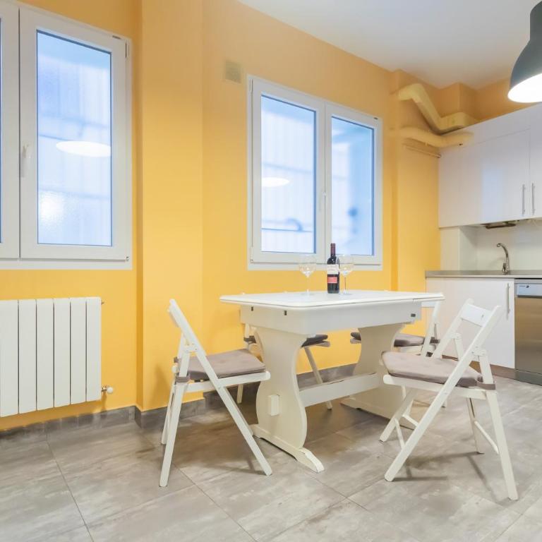 Etxeberria Park Free Parking by Next Stop Bilbao - Three-Bedroom Apartment - 18