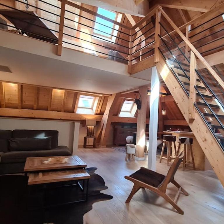 Les Suites du Monetier, alliant le charme et l'authenticité d'un chalet de prestige au cœur du village - Appartement - 1