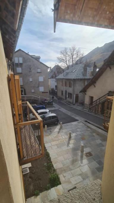 Les Suites du Monetier, alliant le charme et l'authenticité d'un chalet de prestige au cœur du village - Appartement - 7