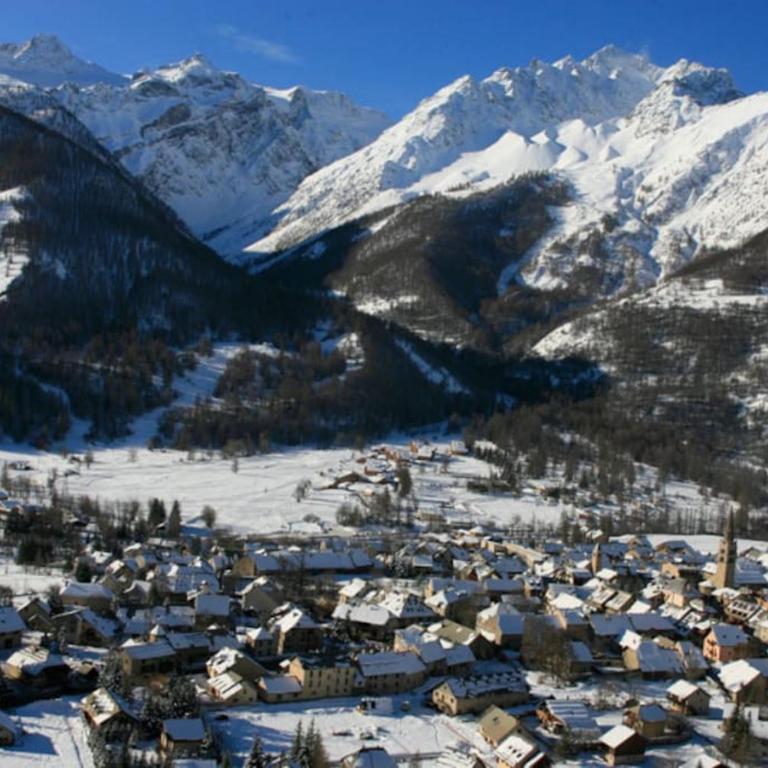 Les Suites du Monetier, alliant le charme et l'authenticité d'un chalet de prestige au cœur du village - Appartement - 13