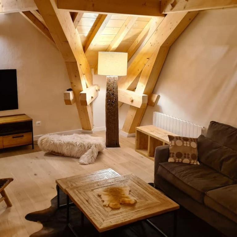 Les Suites du Monetier, alliant le charme et l'authenticité d'un chalet de prestige au cœur du village - Appartement - 34
