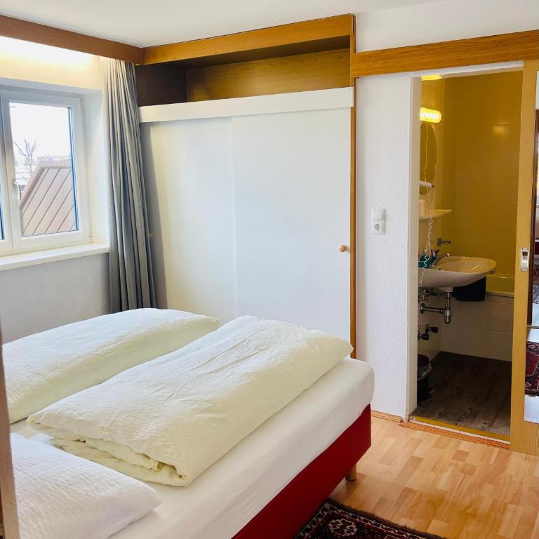 Hotel Sonnenhof - bed & breakfast & appartements - Studio mit Bergblick - 4