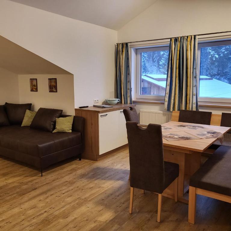 Saumerhof - Classic Apartment mit 2 Schlafzimmern und Balkon - 1