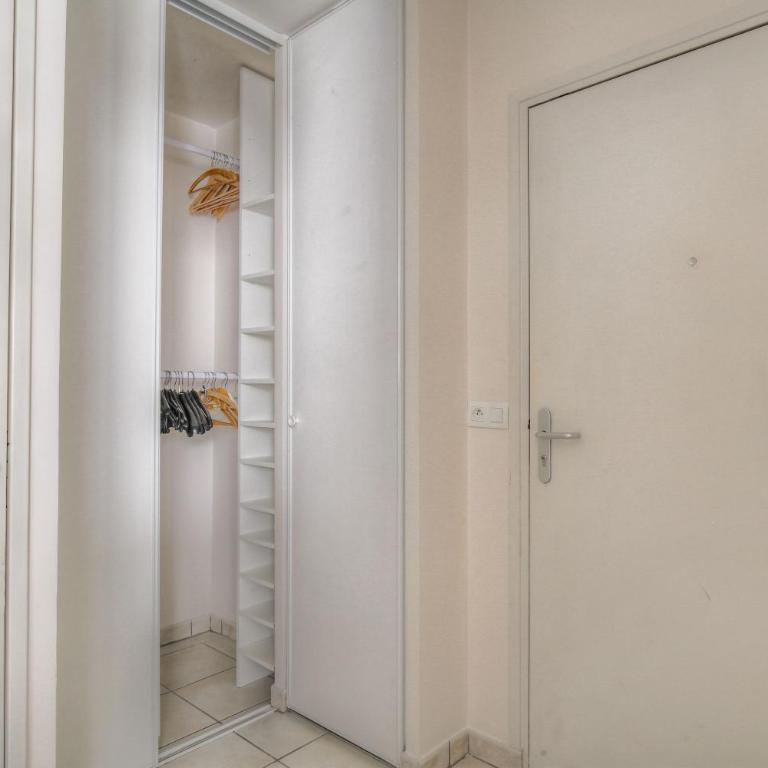 Le calme et cosy avec parking gratuit - Appartement 1 Chambre - 6