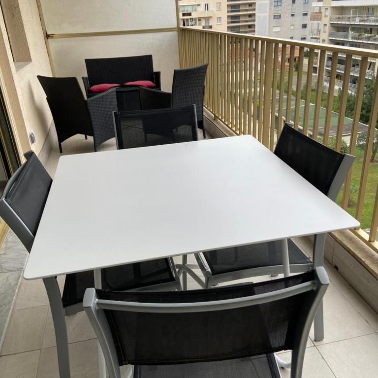 Superbe appartement rénové à neuf à 100m de la mer - Appartamento con 1 Camera da Letto - 5