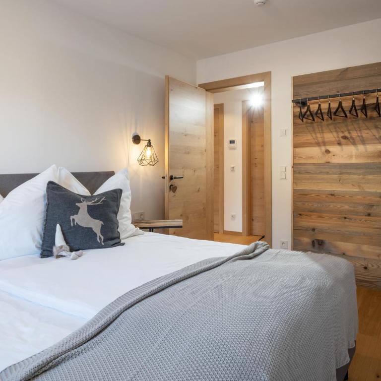 Ferienwohnung Tirolglück mit großem Garten - Two-Bedroom Apartment - 22
