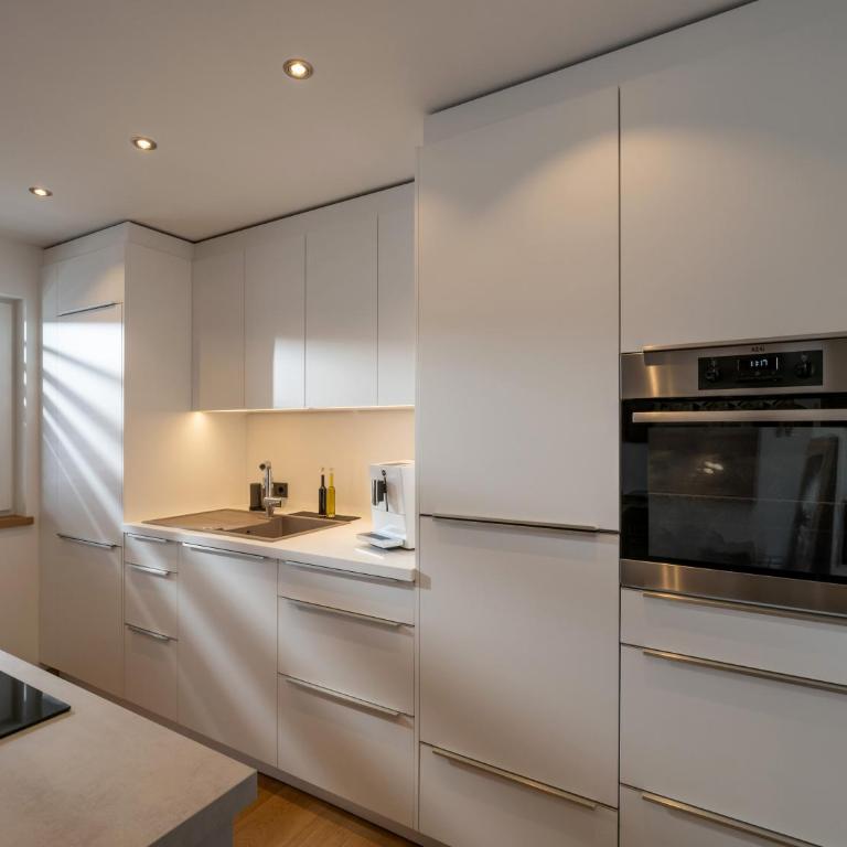 Ferienwohnung Tirolglück mit großem Garten - Two-Bedroom Apartment - 9