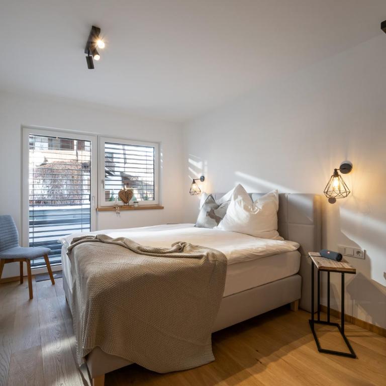 Ferienwohnung Tirolglück mit großem Garten - Two-Bedroom Apartment - 20