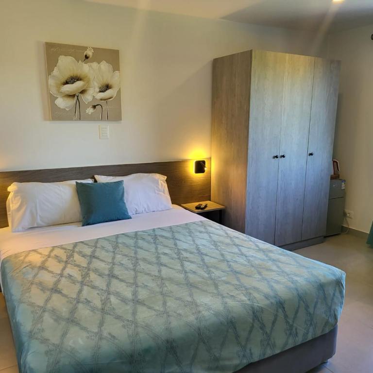 Hotel Oasis-Dream Holidays - La Petite France - Habitación Doble Deluxe (2 adultos + 1 niño) - 1