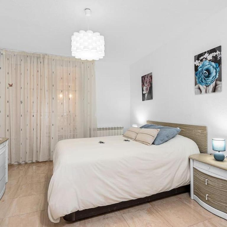 El rincón de Rosa - Three-Bedroom Apartment - 7