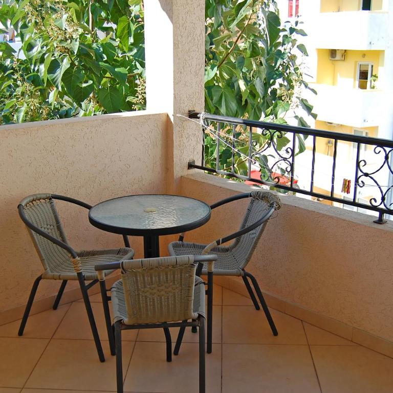 Vila Maslina Guesthouse - Studio Apartment with Sea View - 9