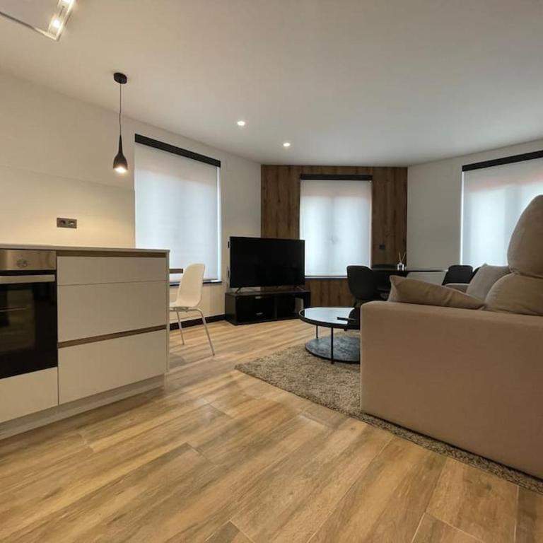 Mk77 Leon Serranos - Apartamento de 3 dormitorios - 1