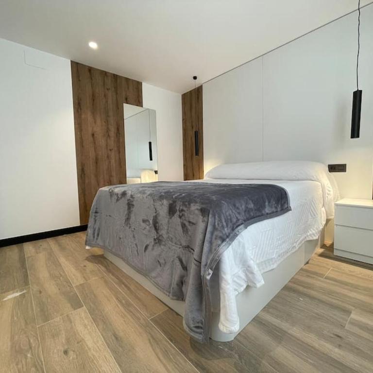 Mk77 Leon Serranos - Apartamento de 3 dormitorios - 5