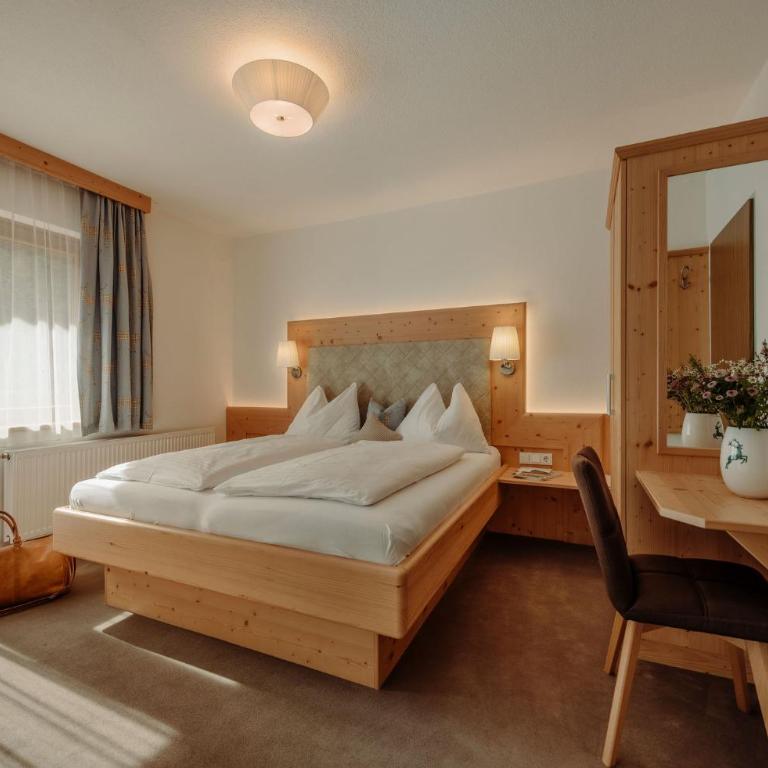 Rohrmooser Schlössl - Doppelzimmer mit Balkon - 2
