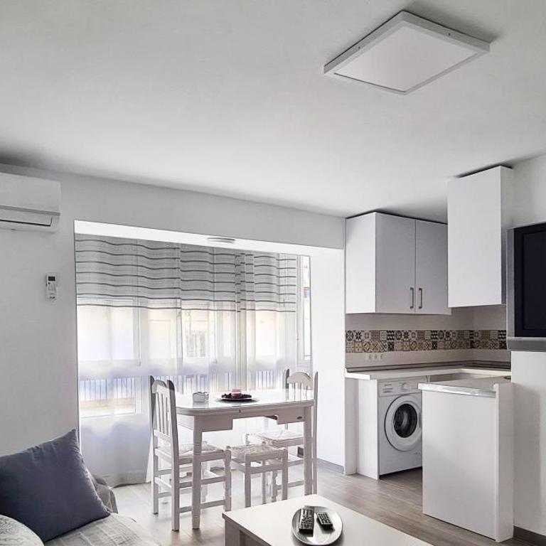 Alojamiento El Recreo - Apartamento de 2 dormitorios - 4