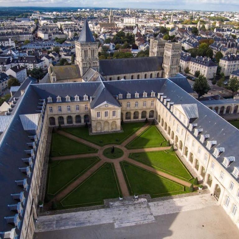 Appart 90m2 lumineux, centre, vue église penchée - Appartamento con 2 Camere da Letto - 12