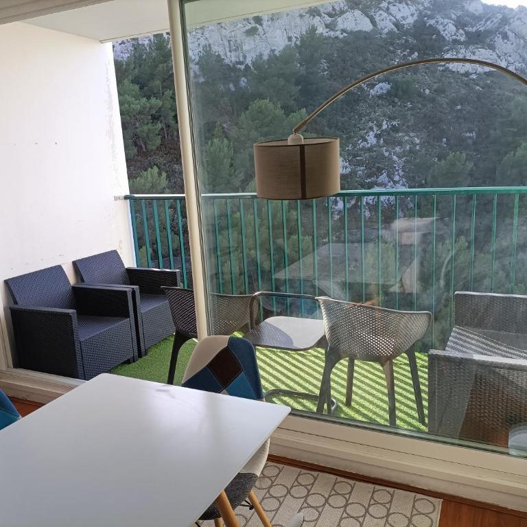 VUE MER et montagne dans parc du roy d'espagne, Up to 7 people - Apartment - 25