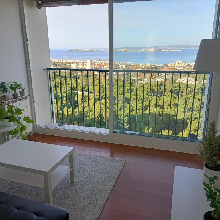 VUE MER et montagne dans parc du roy d'espagne, Up to 7 people - Apartment - 23