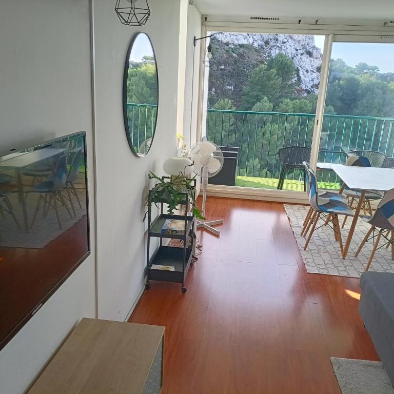 VUE MER et montagne dans parc du roy d'espagne, Up to 7 people - Apartment - 21