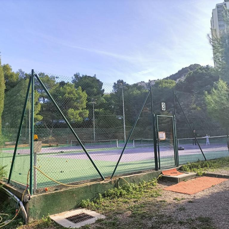VUE MER et montagne dans parc du roy d'espagne, Up to 7 people - Apartment - 18