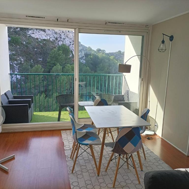 VUE MER et montagne dans parc du roy d'espagne, Up to 7 people - Apartment - 17