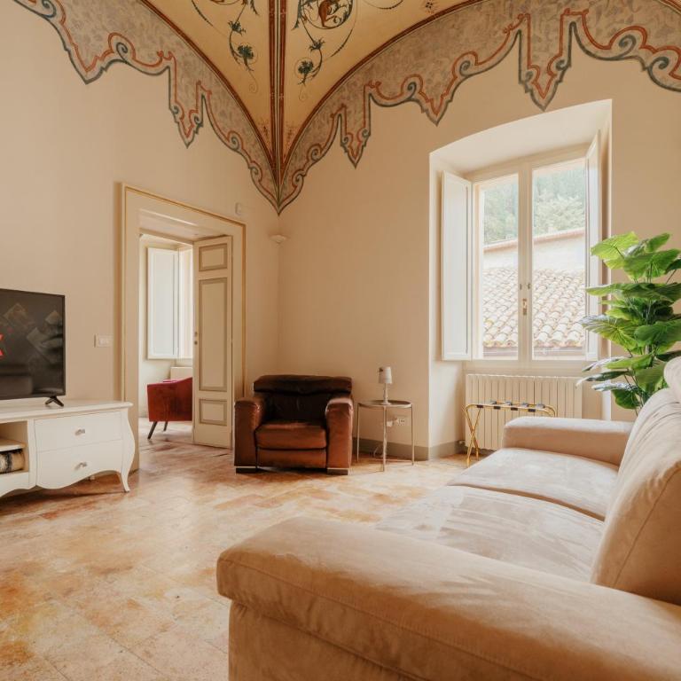 Sotto gli affreschi del 1800 con colazione inclusa - Appartamento con 2 Camere da Letto - 4