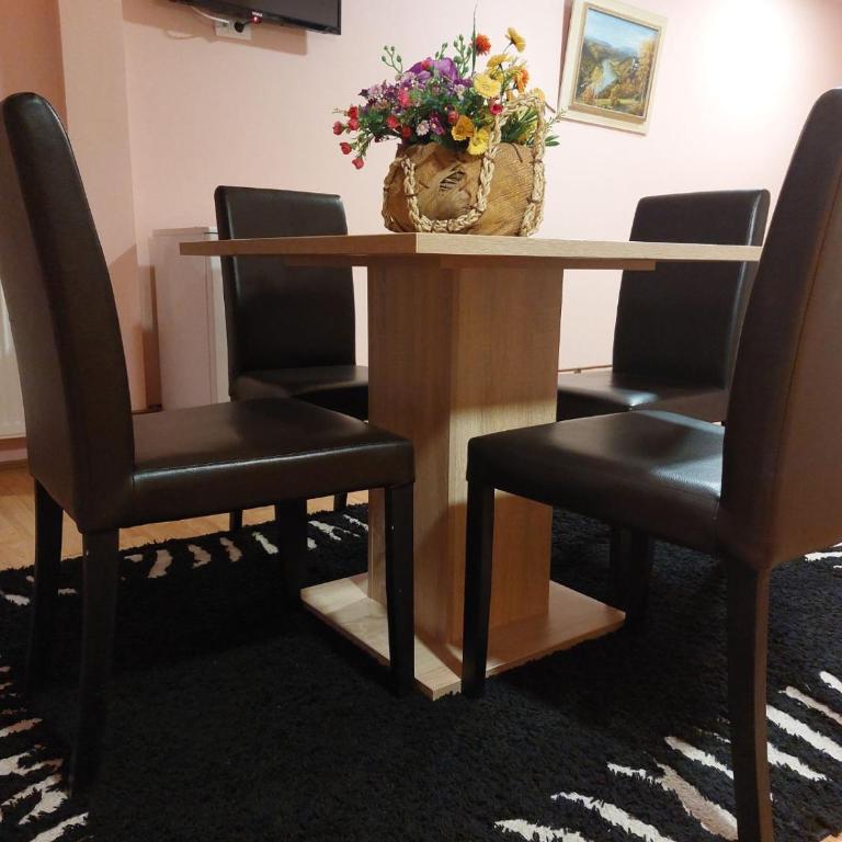 Apartmani KNEŽEVIĆ - One-Bedroom Apartment - 4