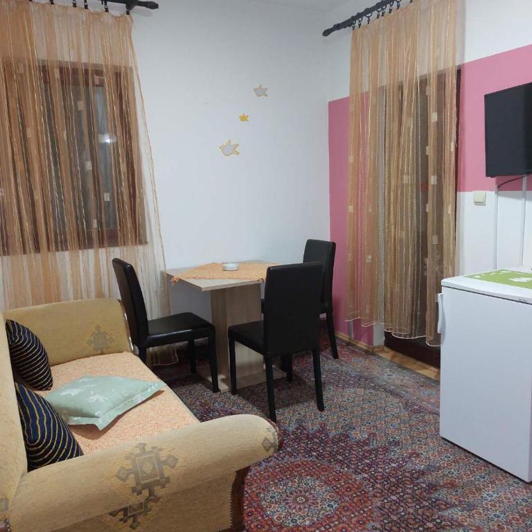 Apartmani KNEŽEVIĆ - Two-Bedroom Apartment - 5