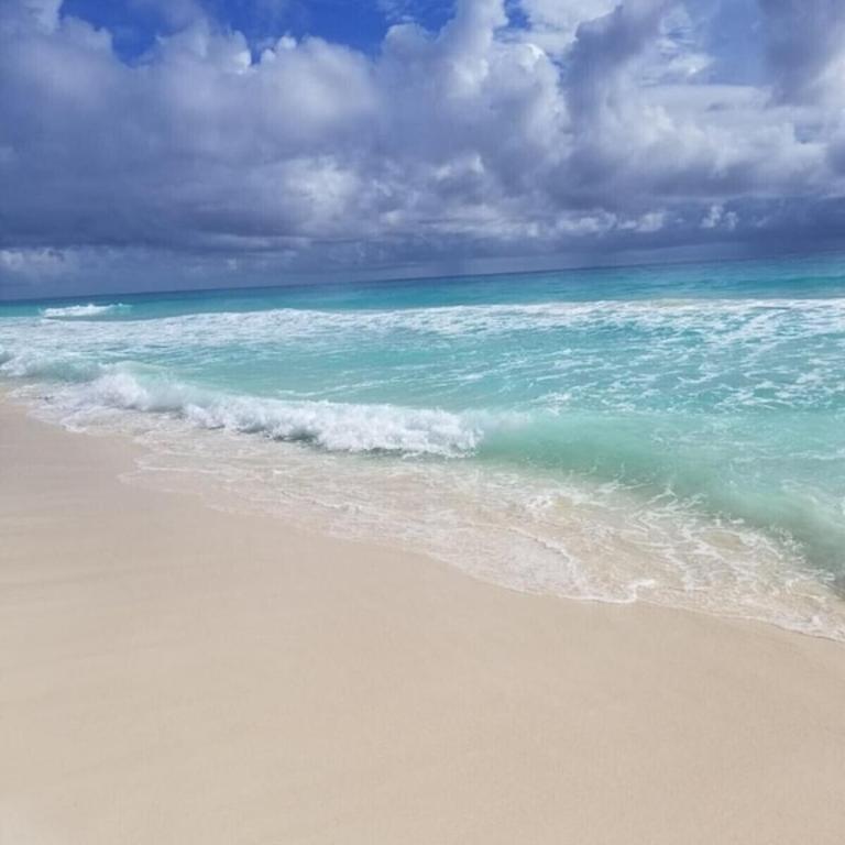 Cancun Hotel Zone, Beachfront 2 BR Apartment - Prime Location - Two-Bedroom Apartment - 42