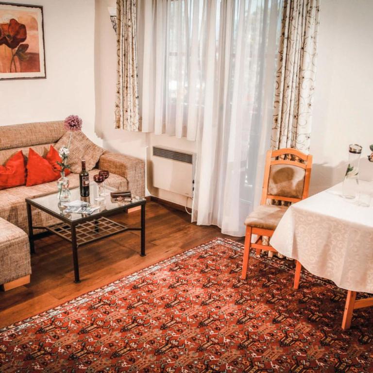 PEOPLE'S Hotel - Apartment - 2