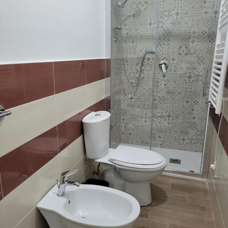 B&B Leon - Camera Doppia con Letti Singoli - 1