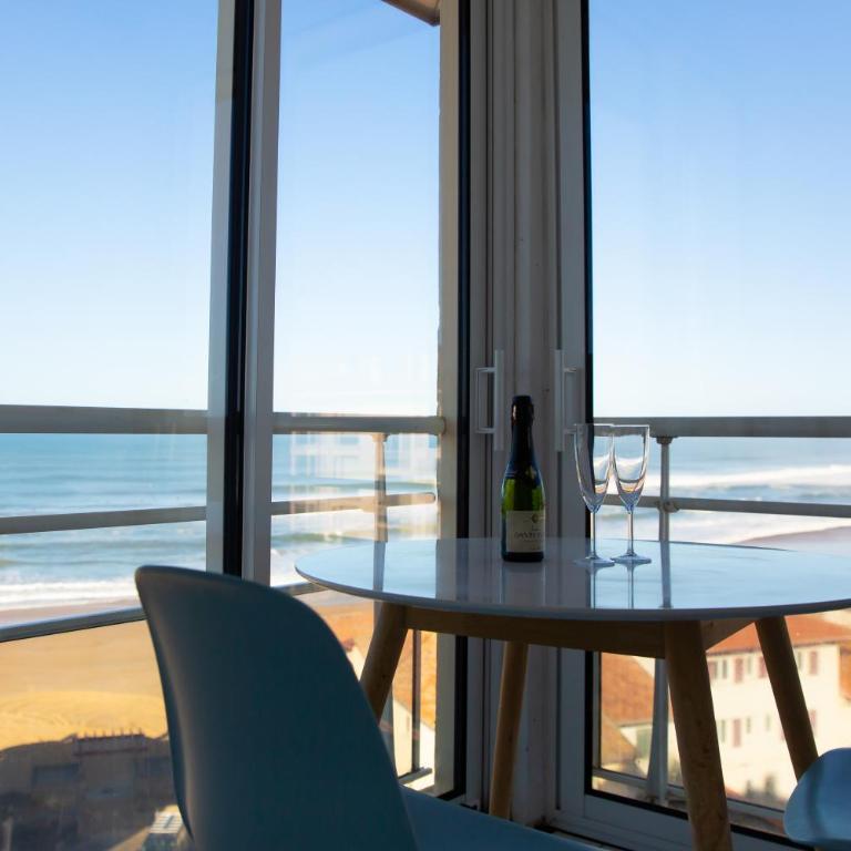 Appartement en bord de mer avec vue exceptionnelle - One-Bedroom Apartment with Ocean View - 12
