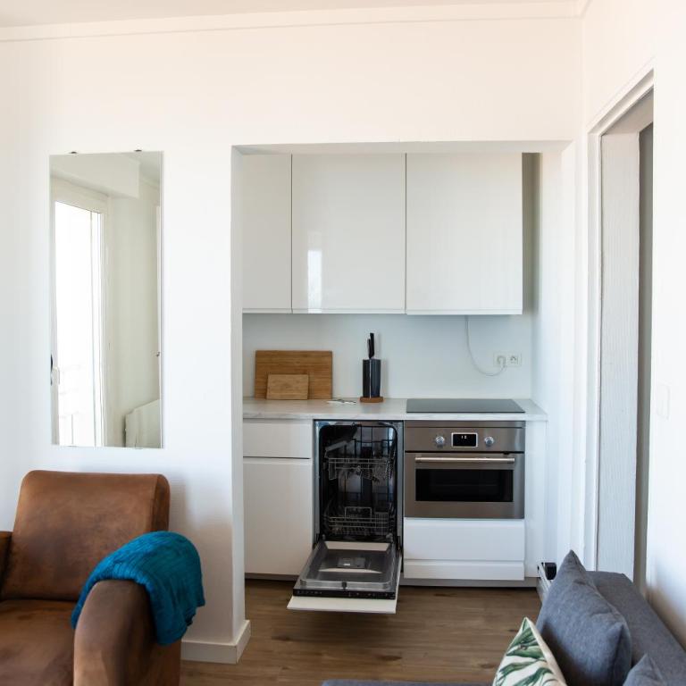 Appartement en bord de mer avec vue exceptionnelle - One-Bedroom Apartment with Ocean View - 13